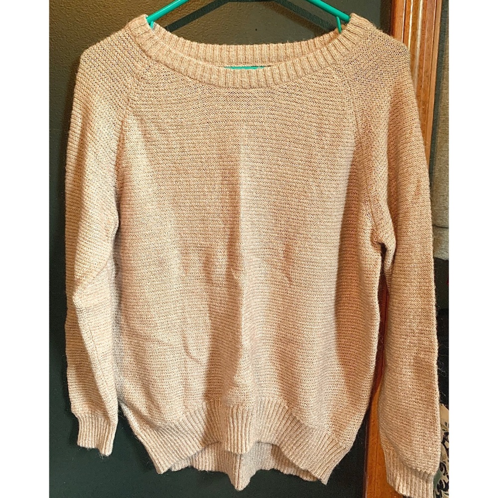 Long sleeved sweater